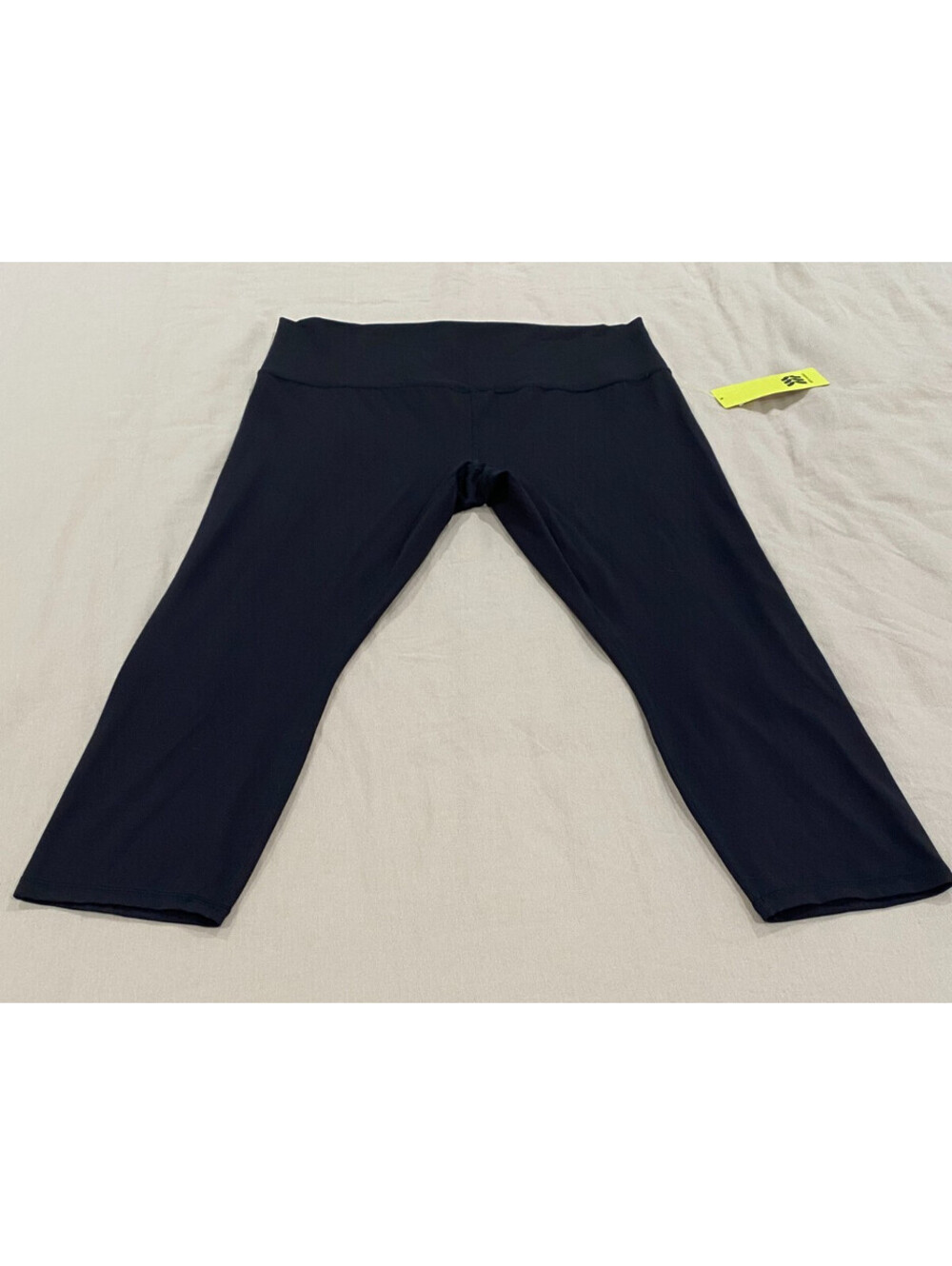 All In Motion Women’s Flex High Rise Capri Style Leggings Size XXLarge NWT Black